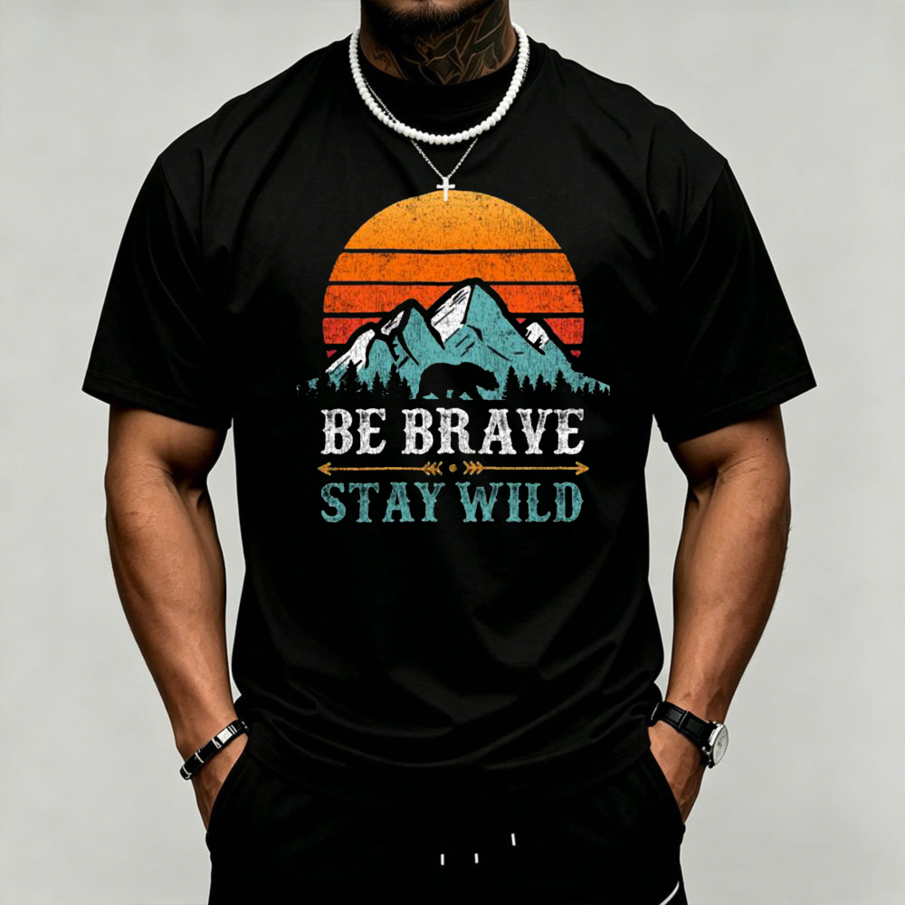 Outdoor Adventure Quotes Short - T-shirt da uomo con grafica orso