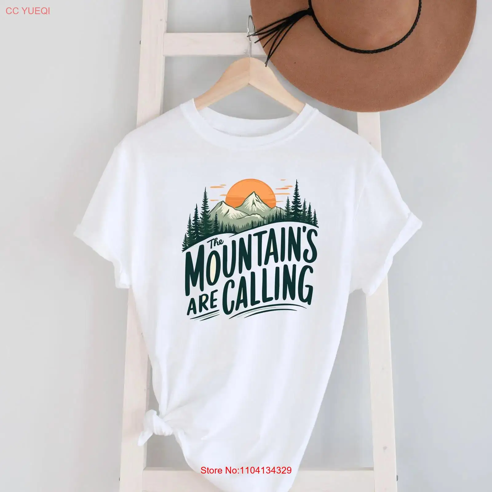 Outdoor Adventure Quotes Short - Le montagne chiamano: T-shirt Landscape con