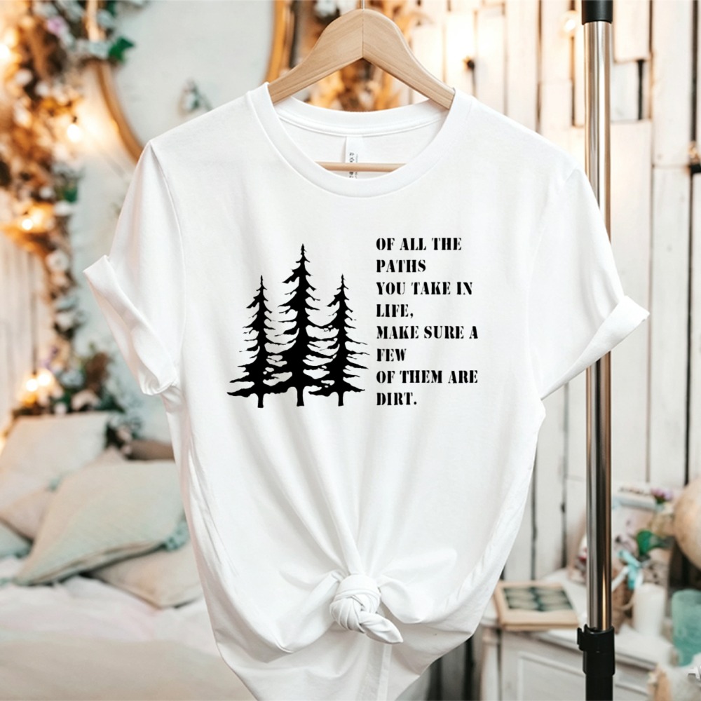 T-shirt con Grafica 'Pino e Ci - Outdoor Adventure Quotes Short recensione e prezzo