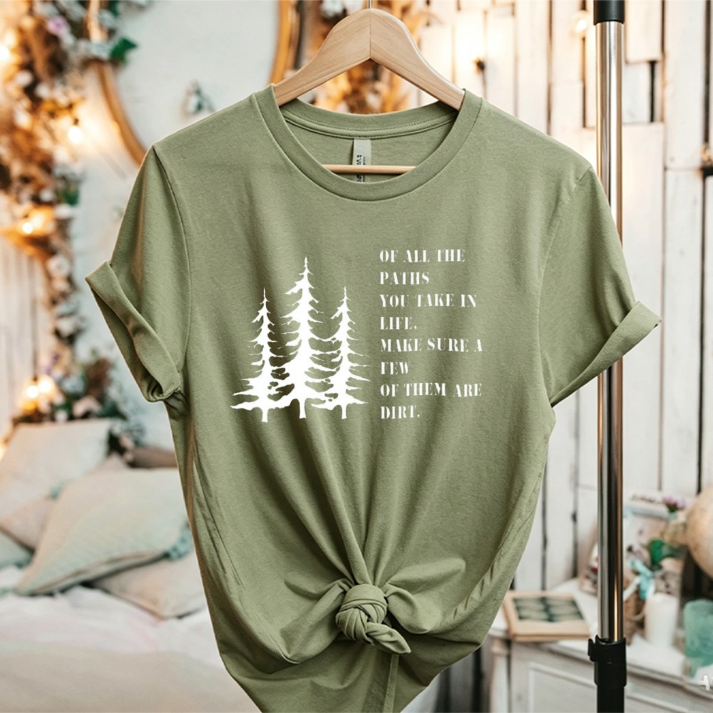 T-shirt con Grafica 'Pino e Ci - Outdoor Adventure Quotes Short recensione e prezzo